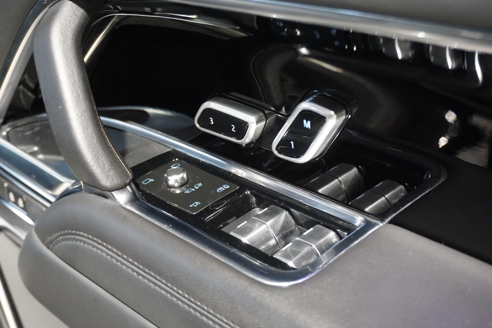 Land Rover Range Rover 3.0 P400 MHEV HSE SUV 5dr Petrol Auto 4WD Euro 6 (s/s) (400 ps)